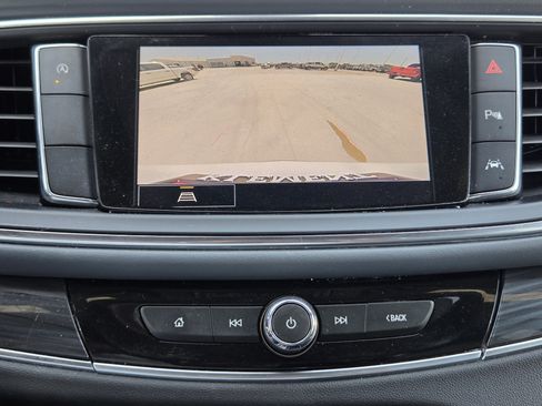 Used 2023 Buick Enclave Essence w/ Experience Buick Package FWD image 18