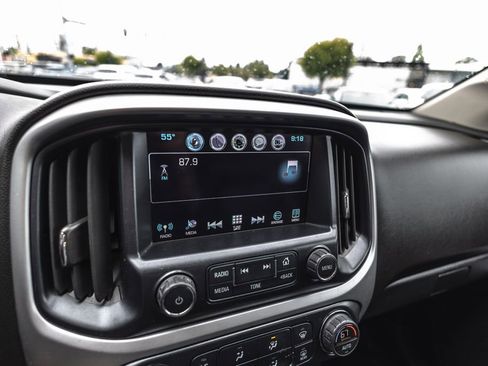 Used 2018 Chevrolet Colorado ZR2 w/ ZR2 Midnight Special Edition AWD/4WD image 18