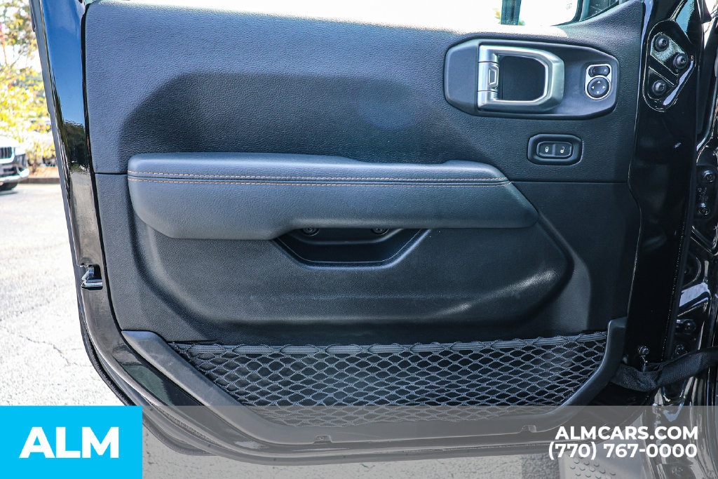 Used 2023 Jeep Wrangler Unlimited Sahara AWD/4WD image 40