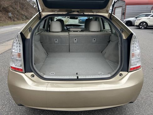 Used 2011 Toyota Prius Four image 22
