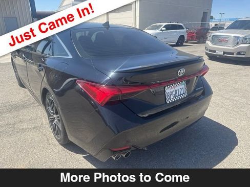 Used 2020 Toyota Avalon Touring w/ Advanced Safety Package FWD image 3