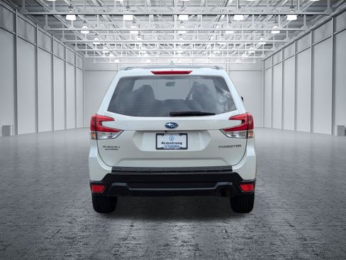 Used 2022 Subaru Forester Limited AWD/4WD image 4