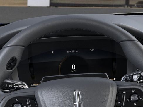 New 2026 Lincoln Corsair Premiere image 13