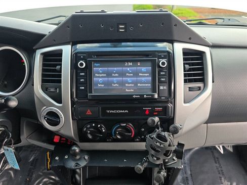 Used 2015 Toyota Tacoma 4x4 Double Cab w/ TRD Sport Package image 37