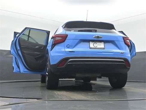 Certified 2024 Chevrolet Trax RS w/ Driver Confidence Package image 60