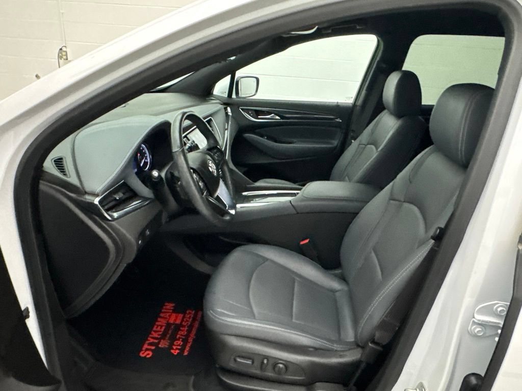 Used 2024 Buick Enclave Essence w/ Sport Touring Edition FWD image 22