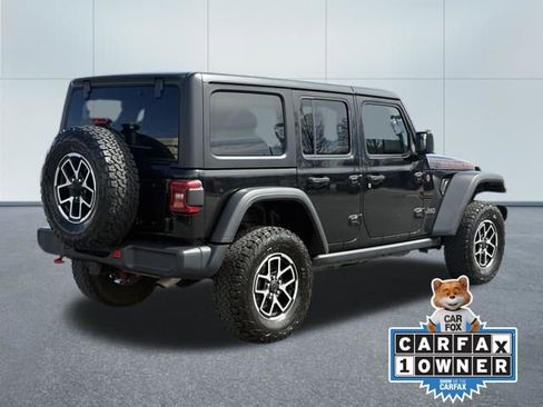 Used 2024 Jeep Wrangler Unlimited Rubicon image 3