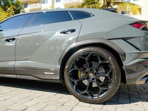 Used 2023 Lamborghini Urus Performante image 18