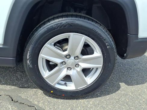 Certified 2022 Jeep Compass Latitude AWD/4WD image 17