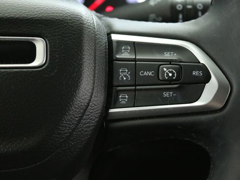 Used 2023 Jeep Compass Limited w/ Sun and Sound Group AWD/4WD image 14