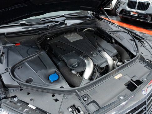 Used 2017 Mercedes-Benz S 550 4MATIC Sedan image 57