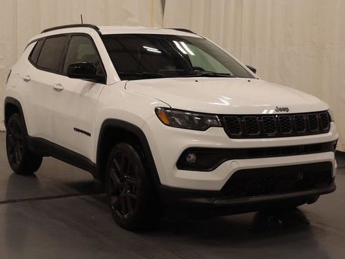 New 2026 Jeep Compass Latitude image 2