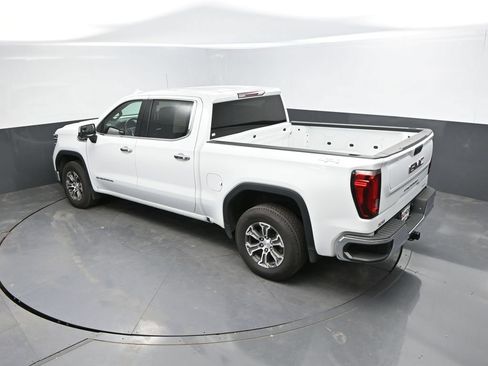 Used 2024 GMC Sierra 1500 SLT AWD/4WD image 30