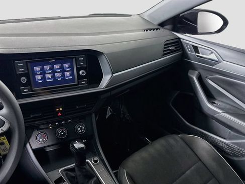 Certified 2023 Volkswagen Jetta Sport FWD image 25