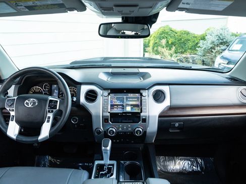 Used 2021 Toyota Tundra Limited w/ Limited Premium Package AWD/4WD image 18