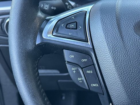 Used 2021 Ford Edge SEL image 28