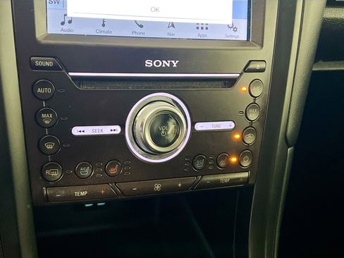 Used 2019 Ford Fusion Titanium image 27