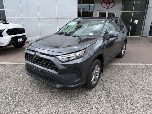 Used 2025 Toyota RAV4 XLE w/ Convenience Package AWD/4WD image 2