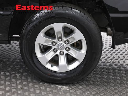 Used 2024 RAM 1500 Laramie RWD image 32