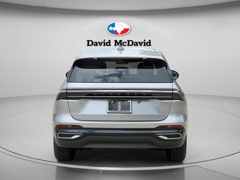 New 2026 Lincoln Nautilus Premier AWD/4WD image 6