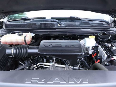 Used 2023 RAM 1500 Big Horn AWD/4WD image 9