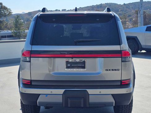 Used 2025 Lexus GX 550 AWD/4WD image 4