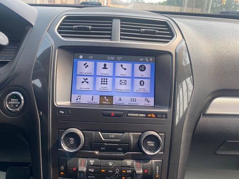 Used 2019 Ford Explorer XLT w/ Equipment Group 202A AWD/4WD image 33