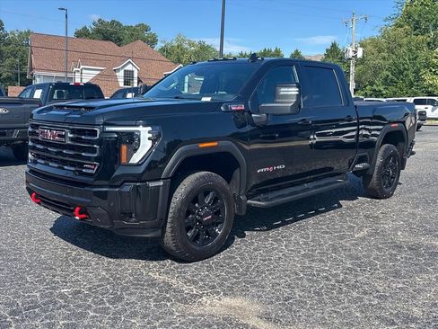 Used 2025 GMC Sierra 2500 AT4 w/ Technology Package AWD/4WD image 3
