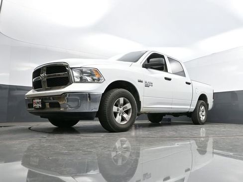 Used 2020 RAM 1500 Tradesman w/ Chrome Appearance Group image 44