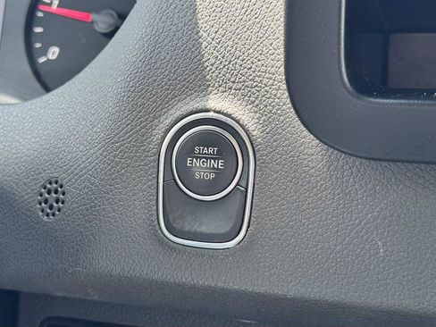 Used 2022 Mercedes-Benz Sprinter 2500 image 18