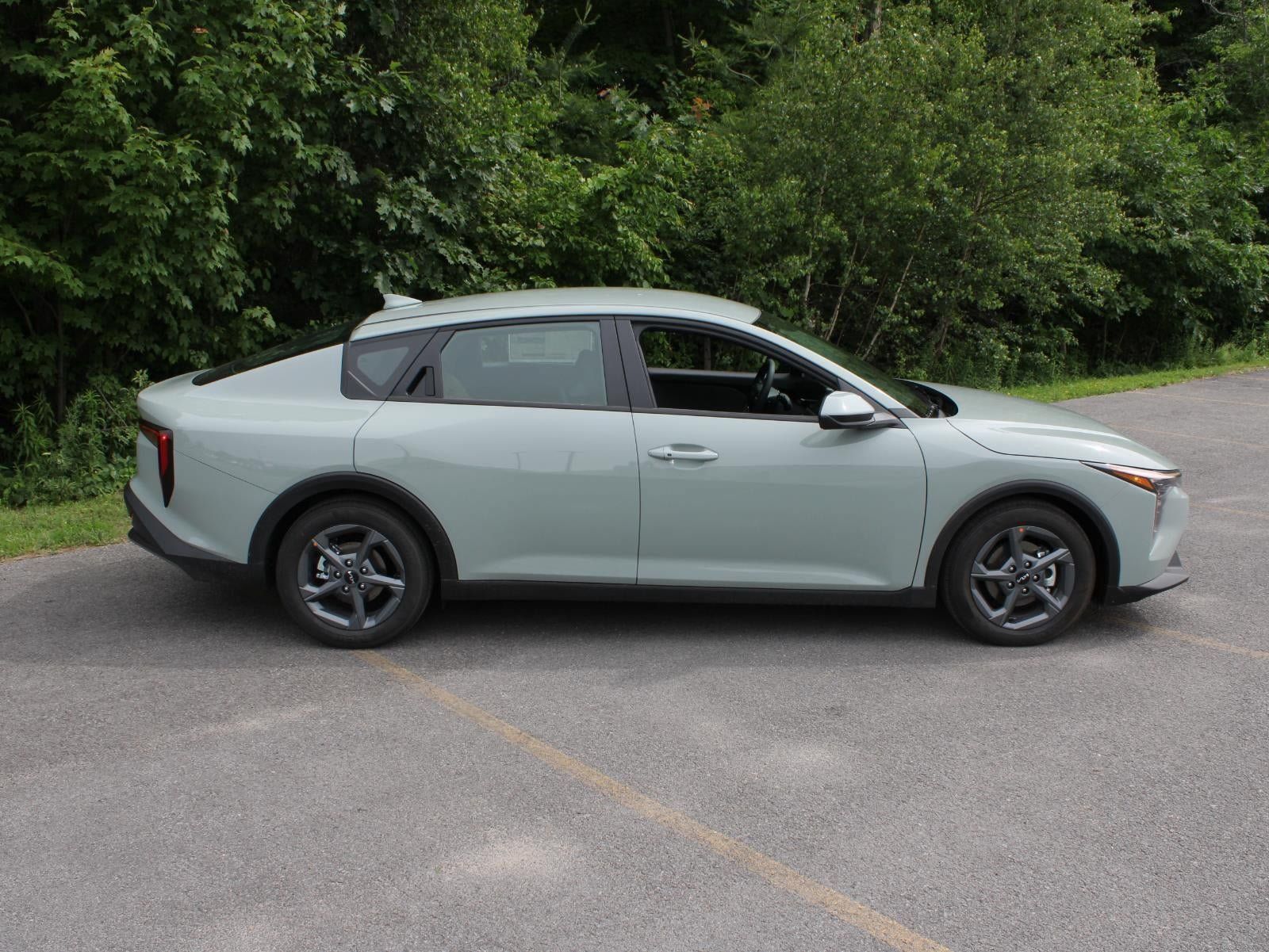 New 2026 Kia K4 FWD image 4