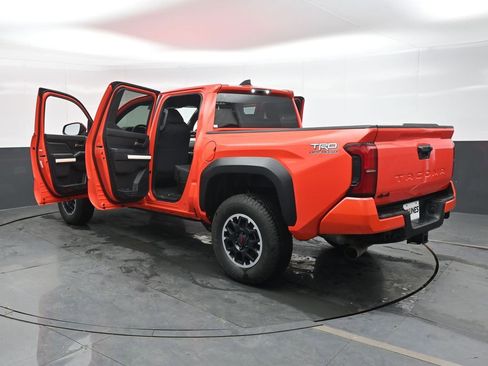 Used 2024 Toyota Tacoma TRD Off-Road AWD/4WD image 48