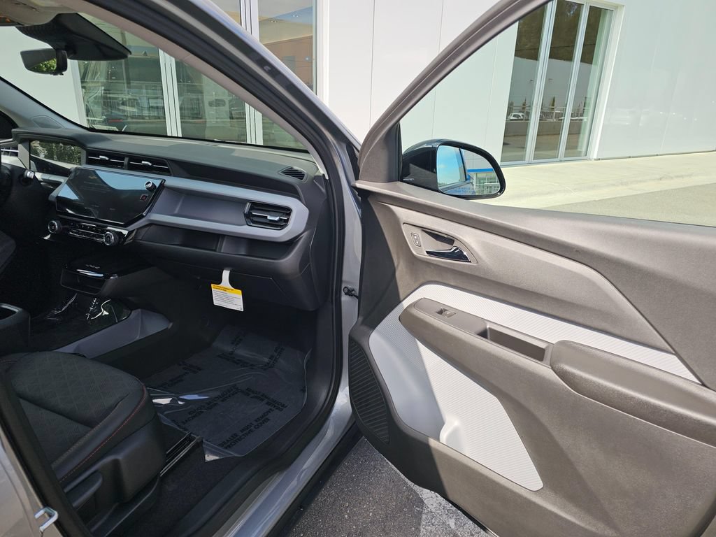 New 2027 Chevrolet Bolt RS w/ Technology Package FWD image 12