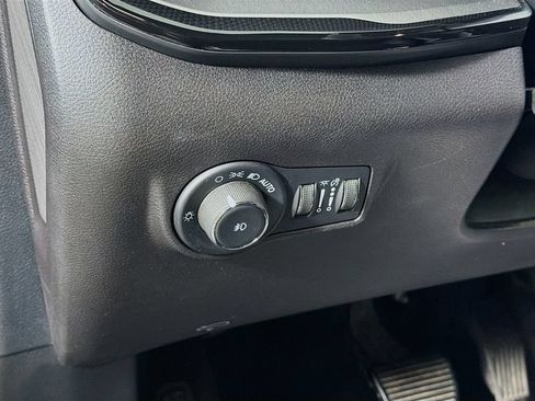 Used 2024 Jeep Compass Trailhawk AWD/4WD image 10