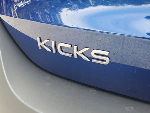 New 2026 Nissan Kicks SR FWD image 9