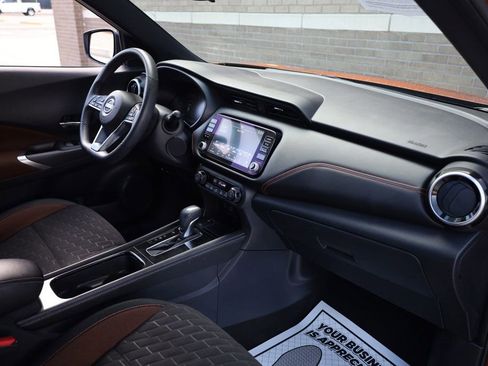 Used 2023 Nissan Kicks SR image 29