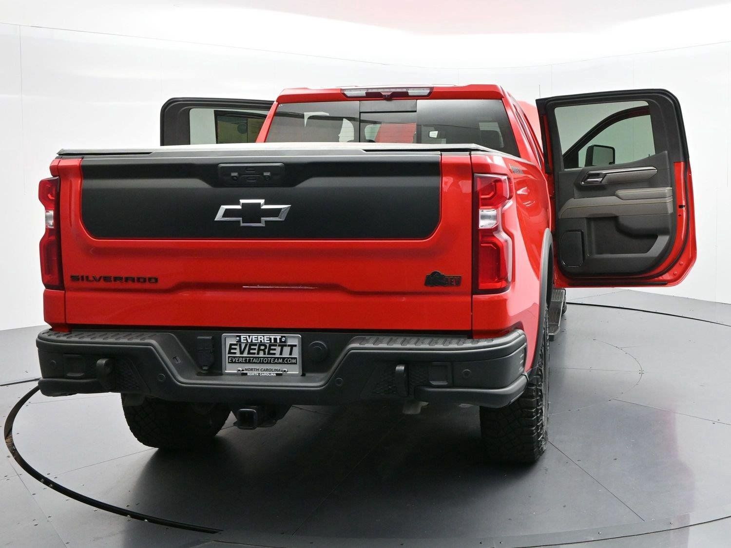 Used 2024 Chevrolet Silverado 1500 ZR2 w/ ZR2 Bison Edition AWD/4WD image 46