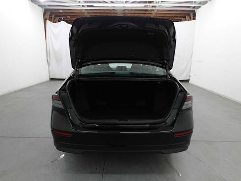 Used 2023 Honda Accord LX image 28