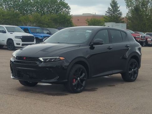 Used 2024 Dodge Hornet GT AWD/4WD image 7
