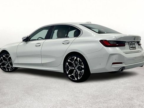 New 2025 BMW 330i Sedan w/ Convenience Package RWD image 4
