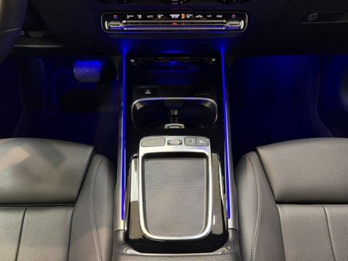 Certified 2025 Mercedes-Benz GLB 250 image 17