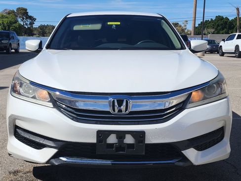Used 2016 Honda Accord LX image 2