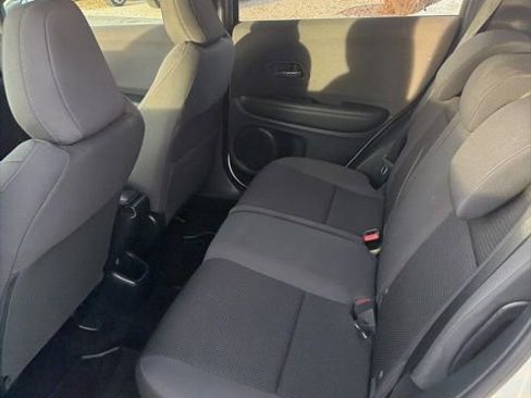 Certified 2022 Honda HR-V Sport image 12