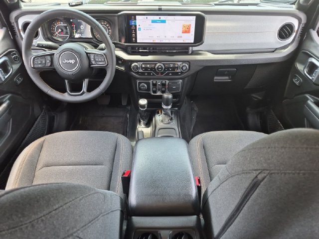 Used 2024 Jeep Gladiator Sport AWD/4WD image 21