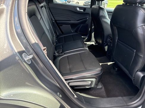 Used 2025 Ford Escape ST-Line image 19