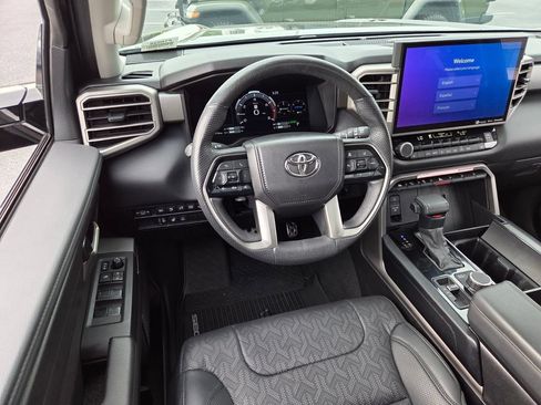 Used 2024 Toyota Sequoia SR5 w/ SR5 Premium Package AWD/4WD image 8