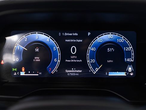 Used 2023 Jeep Grand Cherokee Altitude image 12