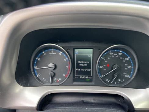 Used 2018 Toyota RAV4 XLE w/ Plus Extra Value Package image 11