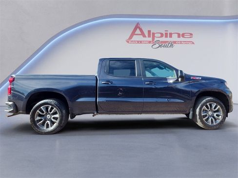 Used 2022 Chevrolet Silverado 1500 RST image 6