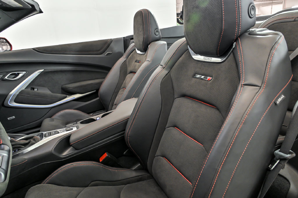 Used 2023 Chevrolet Camaro ZL1 RWD image 17